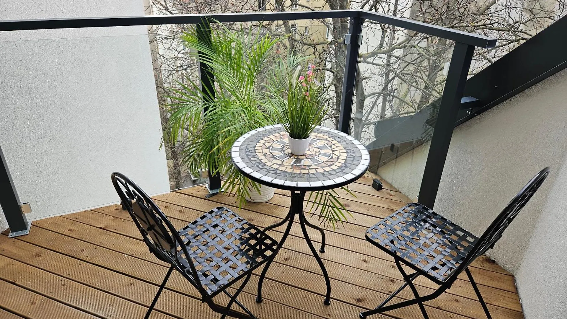 Rooftop \'Chestnut Tree\' 23 location
